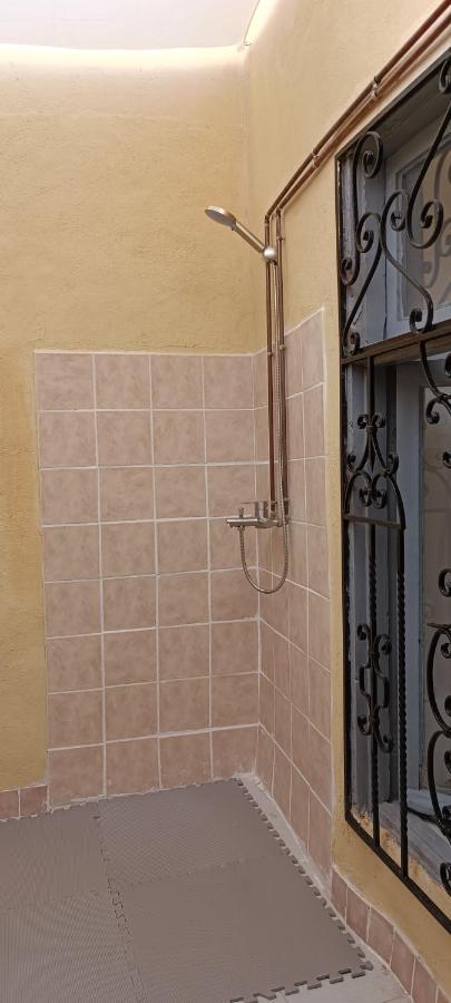 Comfortable And Spacious Stone Traditional Apartmentハニア エクステリア 写真